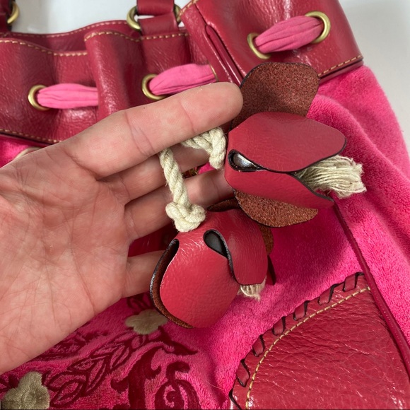 Juicy Couture • Hot Pink Daydreamer Bag - Picture 7 of 15